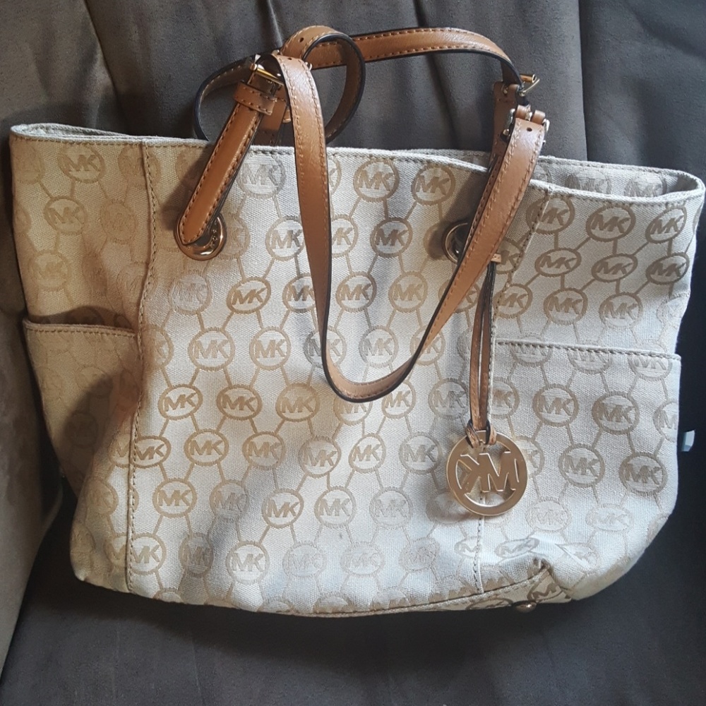 Michael kors handbag